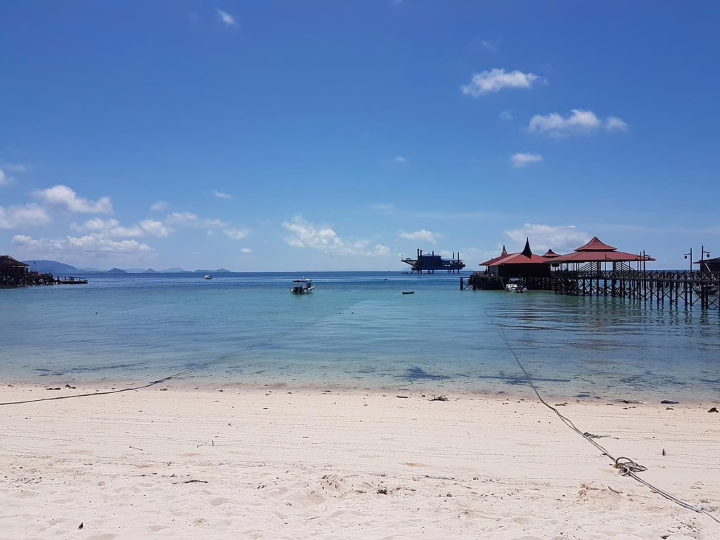 Scuba Junkie Mabul Beach Resort