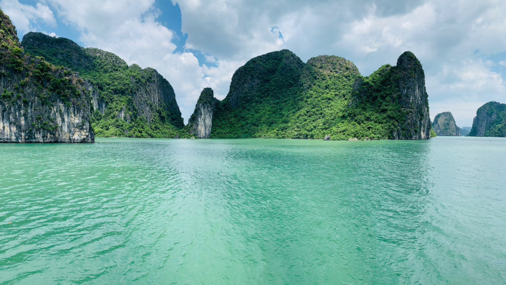 Bai Tu Long