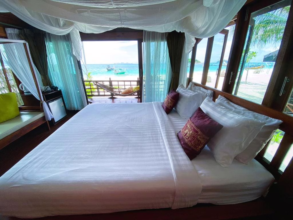 Lipe Beach Resort