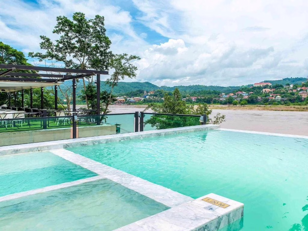 Chiangkhong Teak Garden Riverfront Onsen Hotel