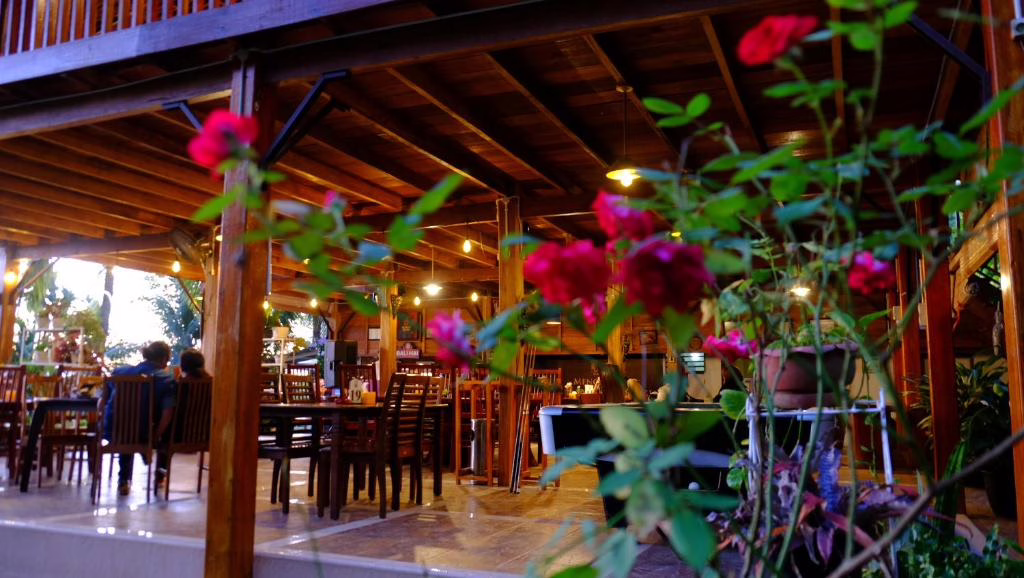 Air Manis Hillside Villa Cafe & Resto