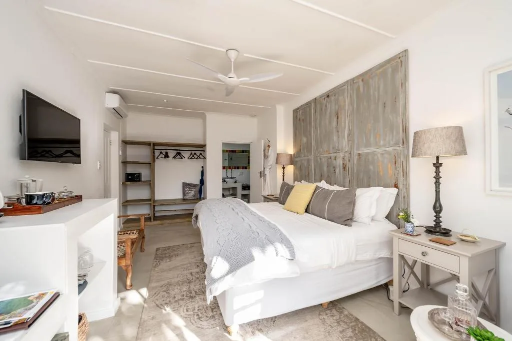 Long Story Guest House