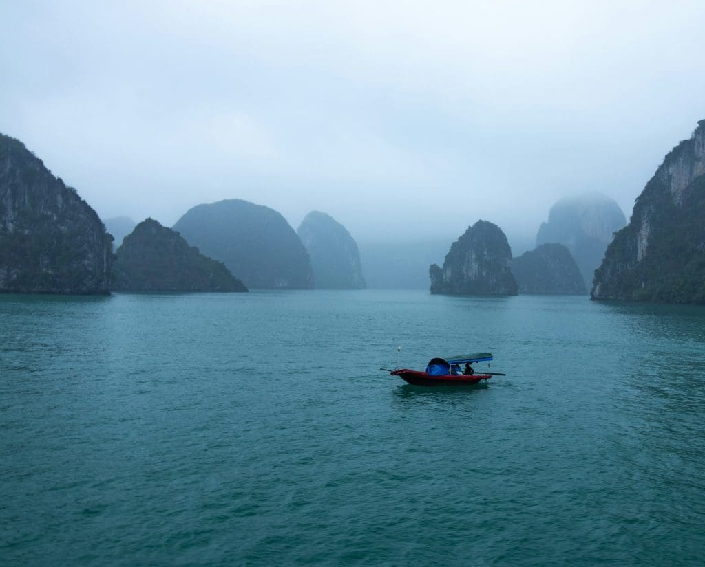 Bai Tu Long
