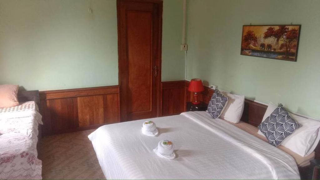 Pukyo Bed and breakfast Belgian lao