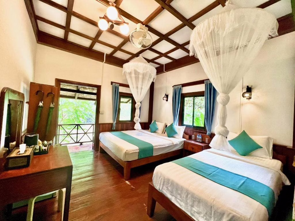 Spring River Resort Nam Hinboun