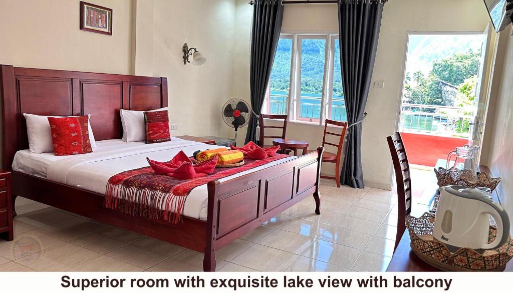 Zoé’s Paradise Waterfront Hotel